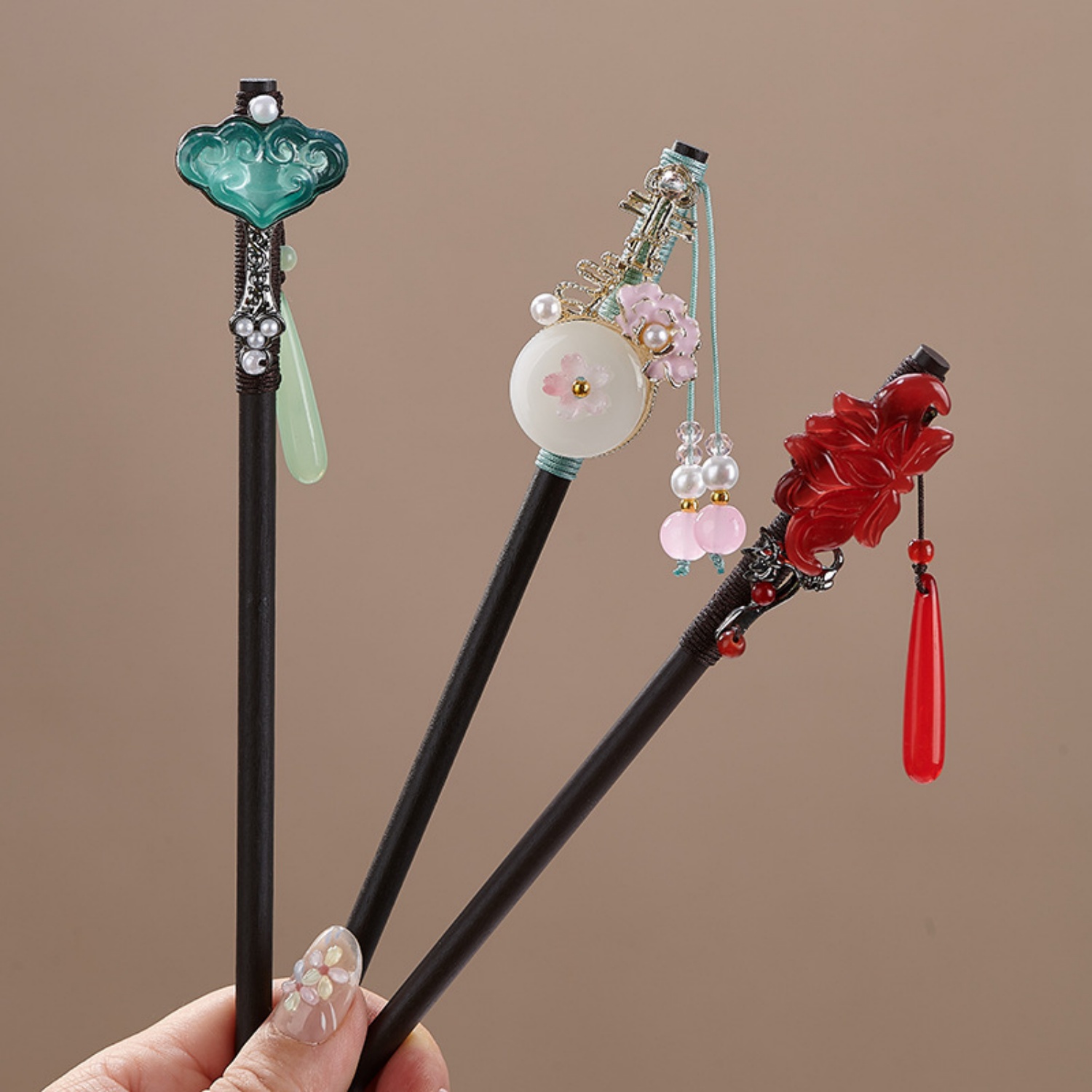 Vintage Flower Hairpin For Wom - Vintage Collectible Item 评论和价格